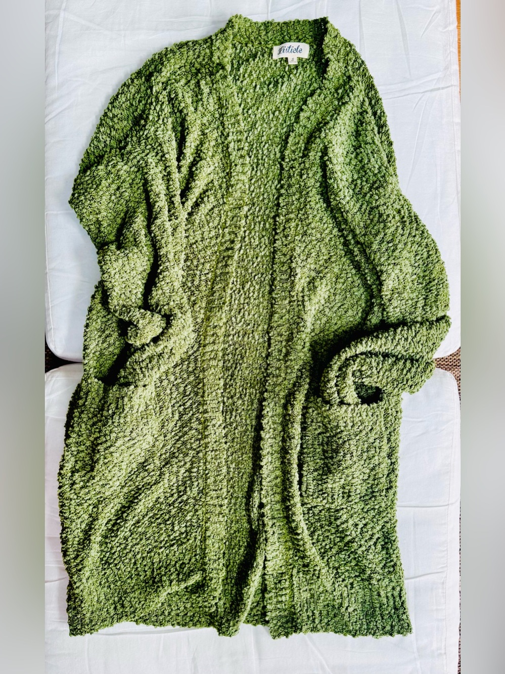 Anthropologie’s Listicle Moss Green Plush Open-Front Cardigan